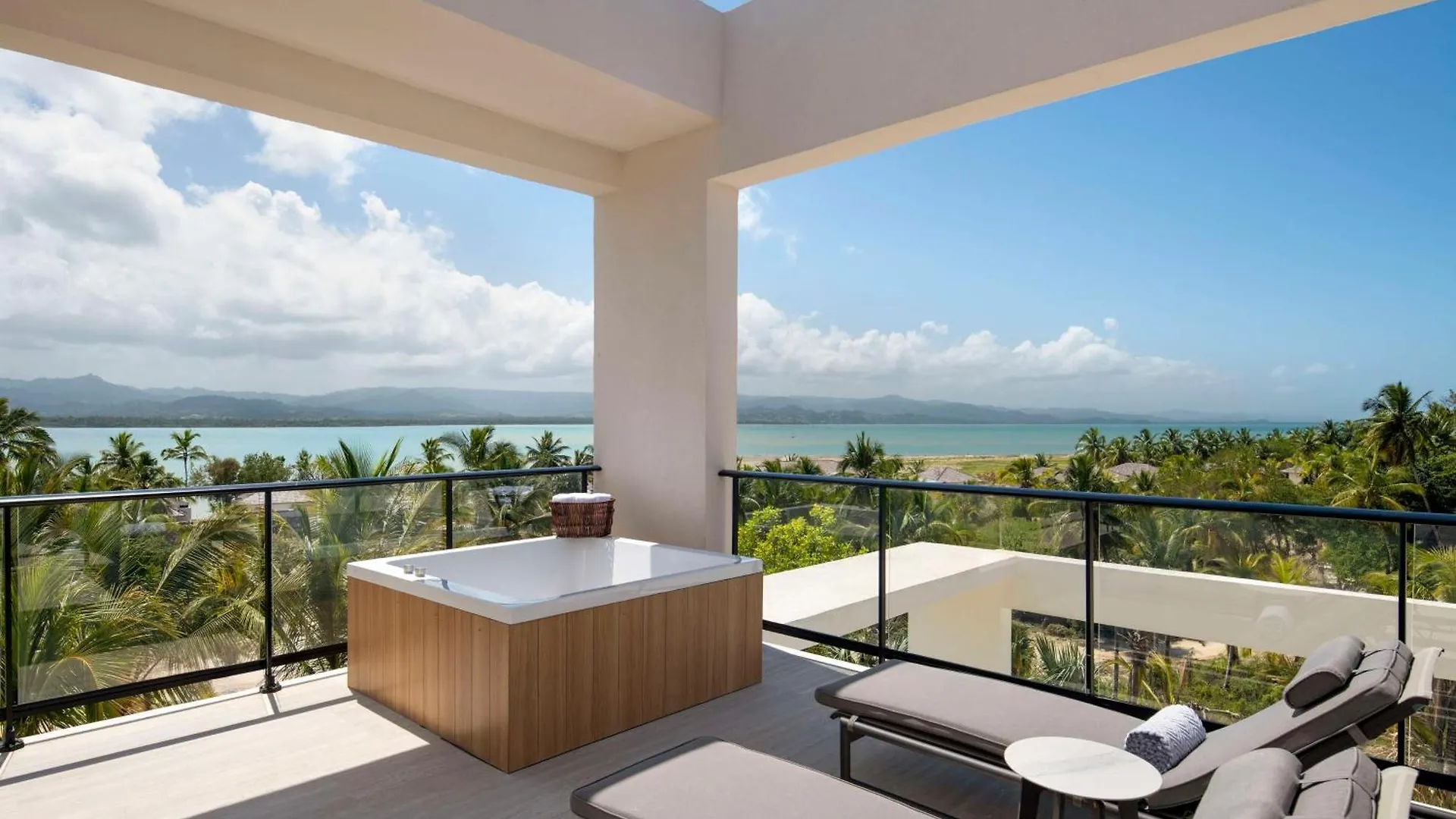 ***** Resort Zemi Miches Punta Cana All-Inclusive Resort, Curio By Hilton Dominican Republic